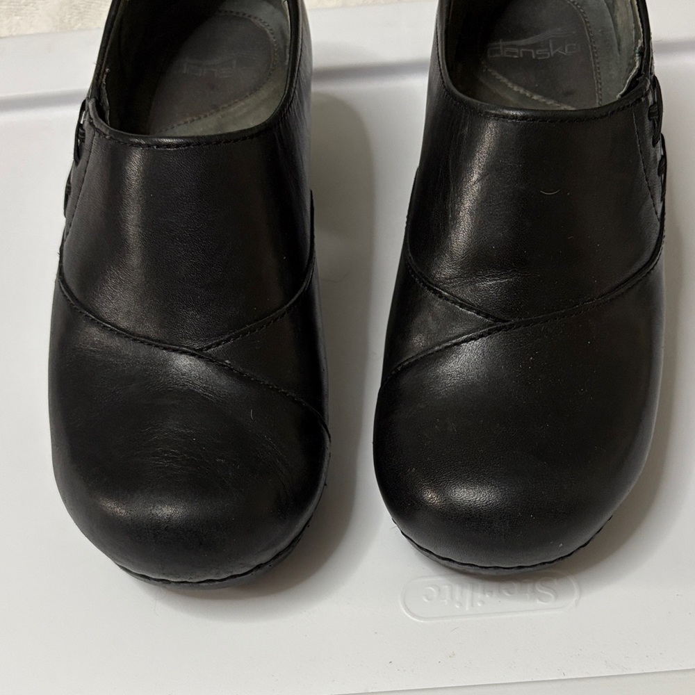 Dansko Women's Classic Black Mules